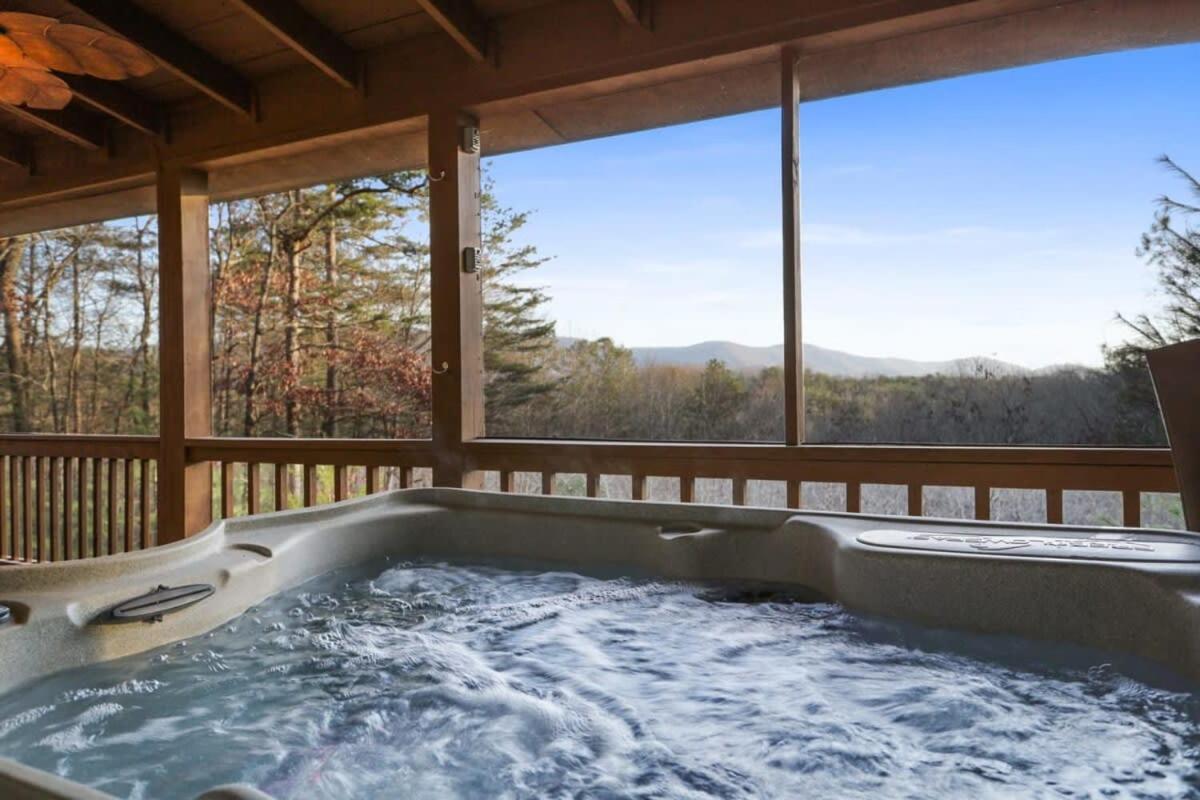 Mountain Views Hot Tub Firepit Close To Town Blue Ridge Buitenkant foto